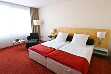 Hotel Visit 4*
